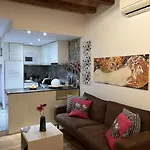 Blasco De Garay: Acogedor En El Corazon De Poble-sec Barcelona